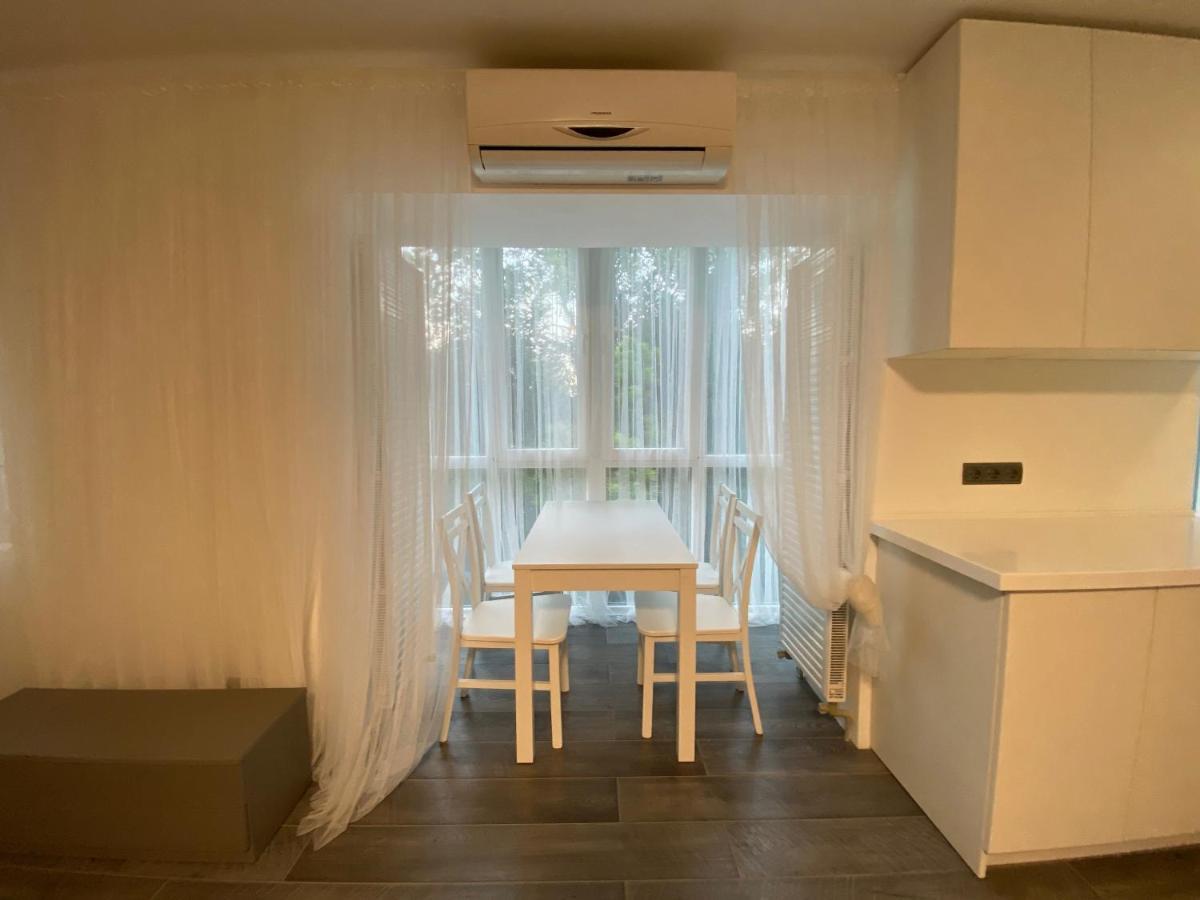 Most City Area Center Charming Apartment Dnipro Exterior foto